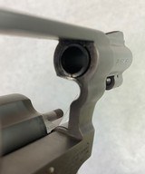 Smith & Wesson Model 60–7 LadySmith in 38 special - 4 of 17