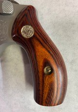 Smith & Wesson Model 60–7 LadySmith in 38 special - 11 of 17