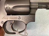 Smith & Wesson Model 60–7 LadySmith in 38 special - 9 of 17
