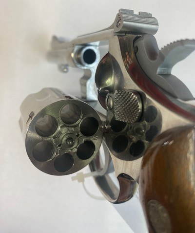 Smith & Wesson Model 67 w/a 4 inch barrel - Image 3 of 20