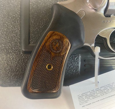 Ruger SP101 in 22 LR 4 inch barrel, eight shot cylinder w/box - Image 3 of 20