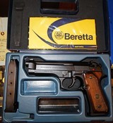 BERETTA 92F (ITALY) - 1 of 3