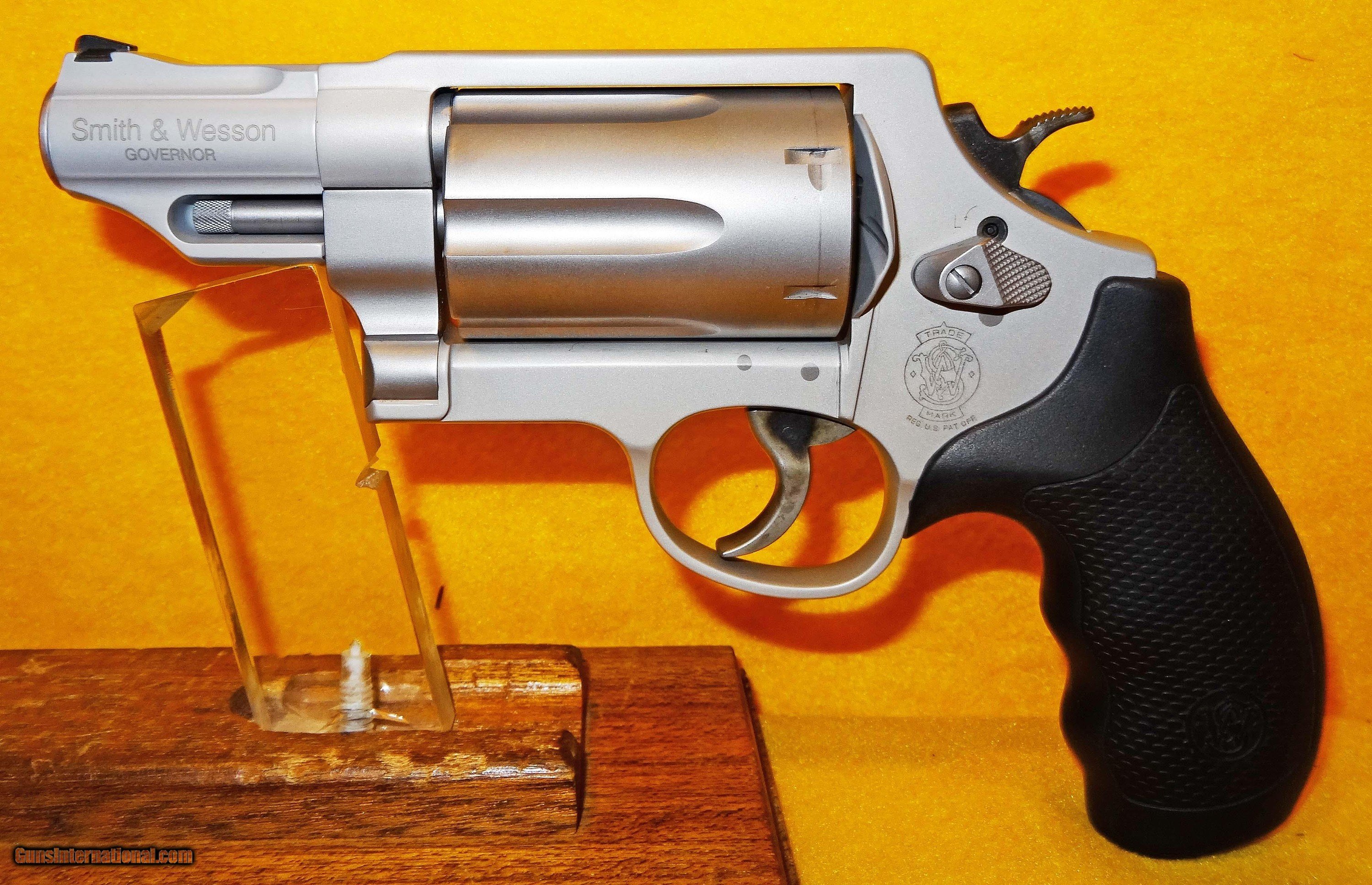 S&W GOVERNOR