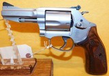 S&W 60-15 (TALO EXCLUSIVE) - 3 of 4