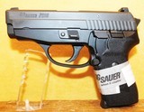 SIG SAUER P239 - 3 of 4