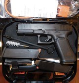 GLOCK 17 ( GEN5) - 1 of 4