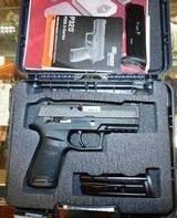 SIG SAUER P320 (COMPACT) - 1 of 4