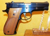 S&W 39-2 - 2 of 7