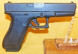 GLOCK
17 (MASS. OK) - 1 of 3