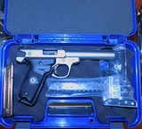 S&W SW22 VICTORY TARGET - 1 of 7