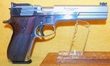 S&W 952-2 - 2 of 8