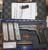 S&W 910 - 1 of 7