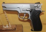 S&W 5906 - 2 of 5