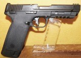 S&W ()NOT FOR SALE IN MASS.) M&P 22 (MAG) - 2 of 6