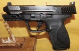 S&W M&P 9 (2.0) - 2 of 3
