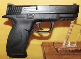 S&W M&P 9 - 2 of 4