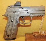 SIG SAUER P320 (SIG CUSTOM SHOP) - 2 of 7