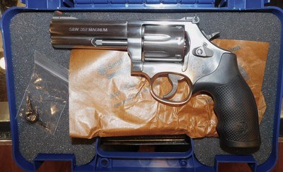 S&W 686 7 SHOT COMBAT