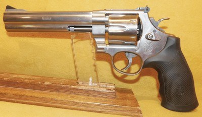 S&W 610-3 - Image 1 of 6