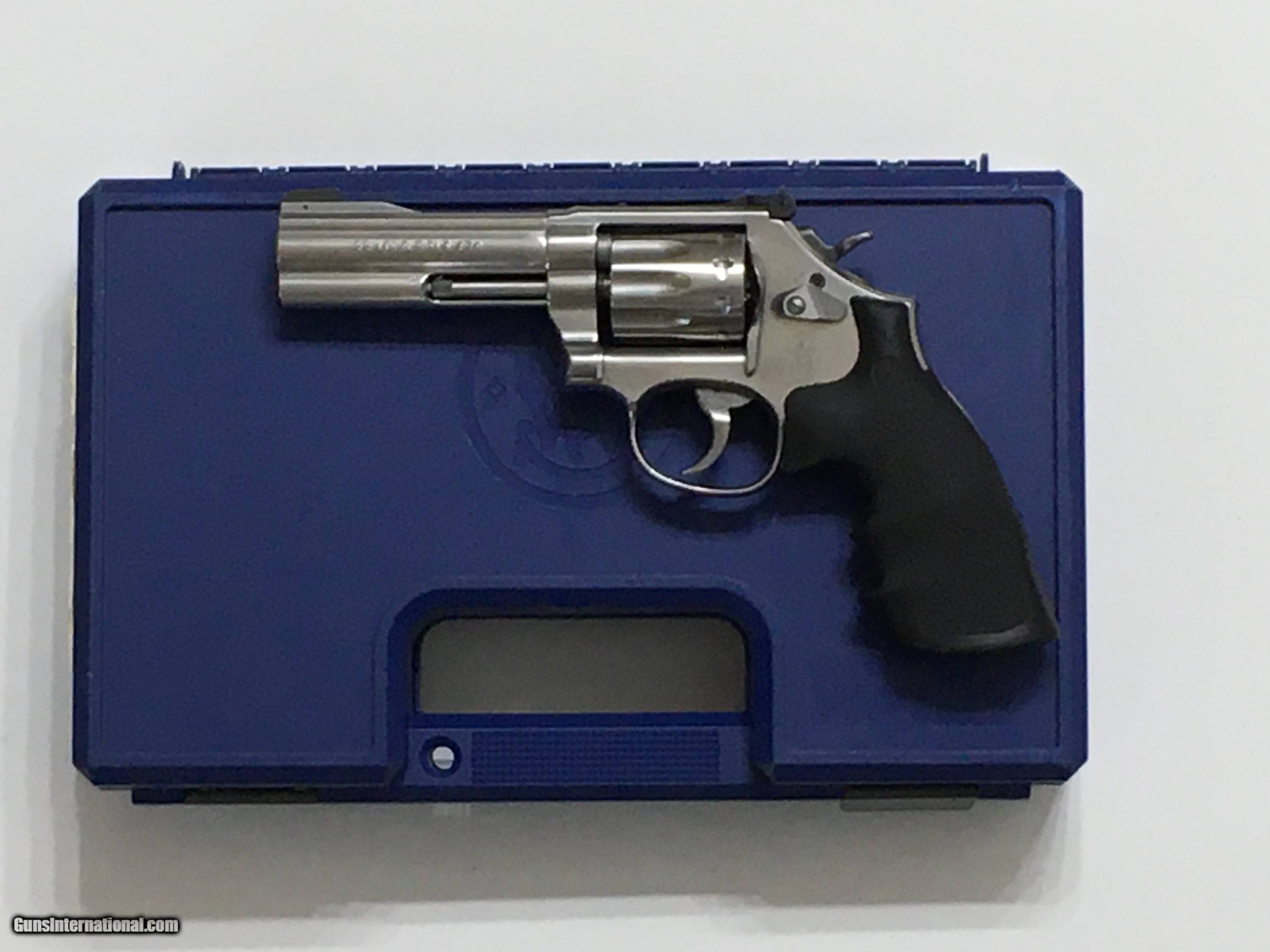 S&W model 617 22LR Revolver