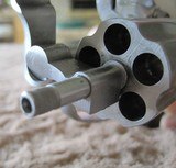 Smith & Wesson .38 Spl Model 60 Chiefs Special - 11 of 15