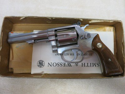 SMITH & WESSON MODEL 63 22/32 KIT GUN - Image 14 of 15