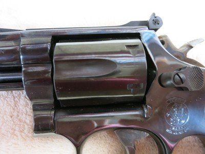 SMITH & WESSON MODEL 19-5 - Image 2 of 15