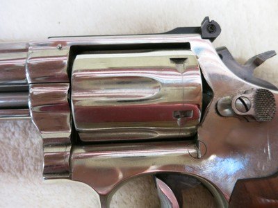 SMITH & WESSON MODEL 19-3 - Image 2 of 15