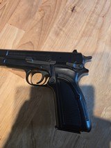 Browning Hi Power .40 S&W - 7 of 13 Browning Hi Power .40 S&W - 7 of 13