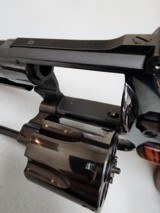 Smith & Wesson 57 Revolver .41 mag - 12 of 16