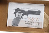 Smith & Wesson 52-1 Pistol .38 spl - 11 of 12