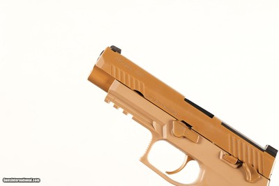 US Issued Sig Sauer M17 Pistol 9mm - Image 7 of 10