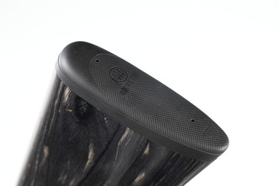 Beretta 688 Over/Under Shotgun, 12 Gauge (As New - Image 17 of 19