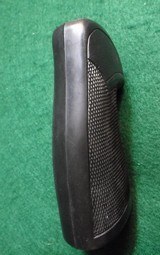 Pachmayr Dan Wesson DW-L Pistol Grips A-11 Frame - 6 of 12