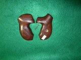 S&W Cocobollo J Frame Square Butt Pistol Grips - 1 of 6