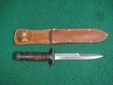 RARE ORIGINAL WW2 US MILITARY CASE FIGHTING KNIFE DAGGER AND LEATHER SHEATH - 2 of 7