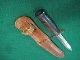 RARE ORIGINAL WW2 US MILITARY CASE FIGHTING KNIFE DAGGER AND LEATHER SHEATH - 4 of 7