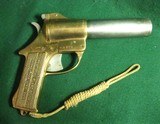 US WWII Era International Flare Signal Co. Flare Pistol - 3 of 12