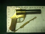 US WWII Era International Flare Signal Co. Flare Pistol - 12 of 12