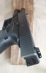 Glock 27 Gen4 sub compact .40 cal. S&W - 14 of 15