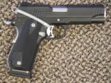 SIG SAUER 1911 CARRY NMR (Commander) WITH BOBBED FRAME. - 3 of 4