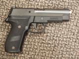 SIG SAUER P-226 SAO PISTOL IN .40 S&W - 3 of 3