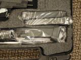 SIG SAUER P-226 TACOPS 9 MM PISTOL WITH FOUR 20-RD MAGS - 3 of 5