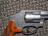 S&W MODEL 640 FACTORY ENGRAVED .357 MAGNUM REVOLVER - 5 of 8