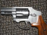 S&W MODEL 640 FACTORY ENGRAVED .357 MAGNUM REVOLVER - 2 of 8