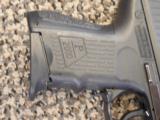 H&K MODEL P-2000 SK 9 MM PISTOL IN .40 S&W WITH NIGHT SIGHTS AND THREE MAGAZINES - 4 of 6
