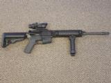 LMT - LEWIS MACHINE AND TOOL COMPANY -- 2000 DEFENDER 5.56 RIFLE WITH or WITHOUT OPTICS - 8 of 8