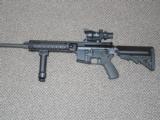 LMT - LEWIS MACHINE AND TOOL COMPANY -- 2000 DEFENDER 5.56 RIFLE WITH or WITHOUT OPTICS - 1 of 8