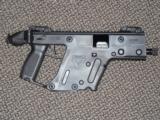 KRISS VECTOR TACTICAL PISTOL IN 9 MM WITH THREADED BARREL - 3 of 4