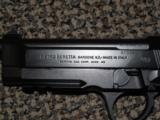 Beretta 92A1 PISTOL IN 9 MM WITH RAIL SYSTEM AND THREE 17-ROUND MAGAZINES - 2 of 5